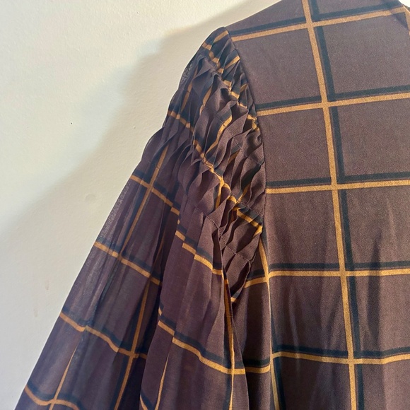 Calvin Klein Blouse - Picture 2 of 7